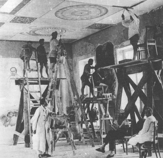 Image - Mykhailo Boichuk with his students (painting murals at Kyiv University).